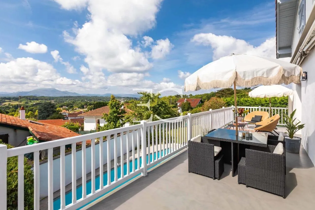 Promo July -Easy Cles- Breathtaking View Over The Mountains Bidart Villa
