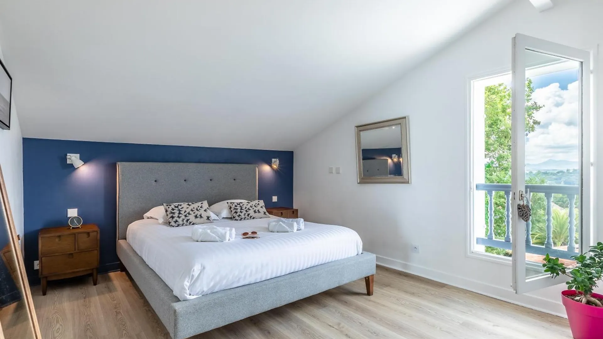 Promo July -Easy Cles- Breathtaking View Over The Mountains Bidart France